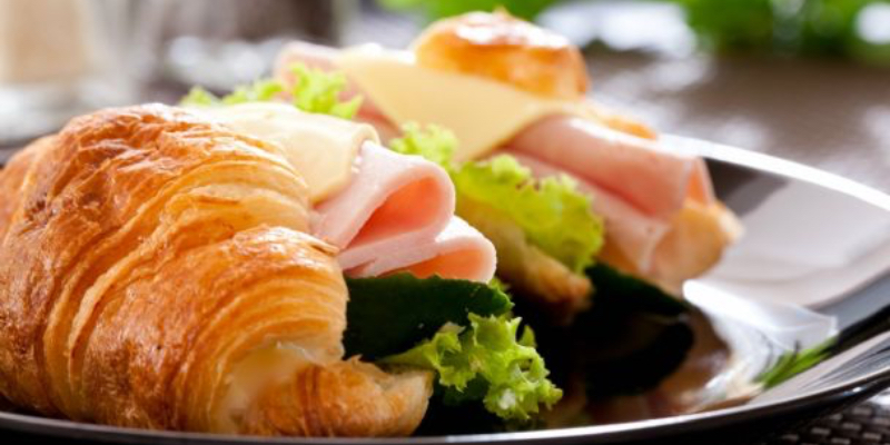 BAR RESTAURANTE TAMAY CAFETERÍA